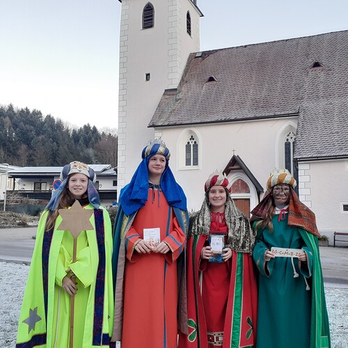  Theresa Bachler, Emilia Gruber, Paulina Kößl , Lilly Zellhofer 